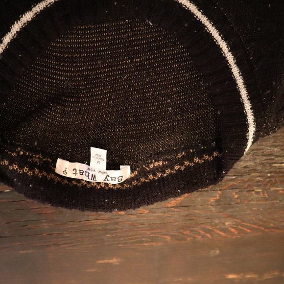 Bundle of Sweaters (5) - Picture 7 of 10